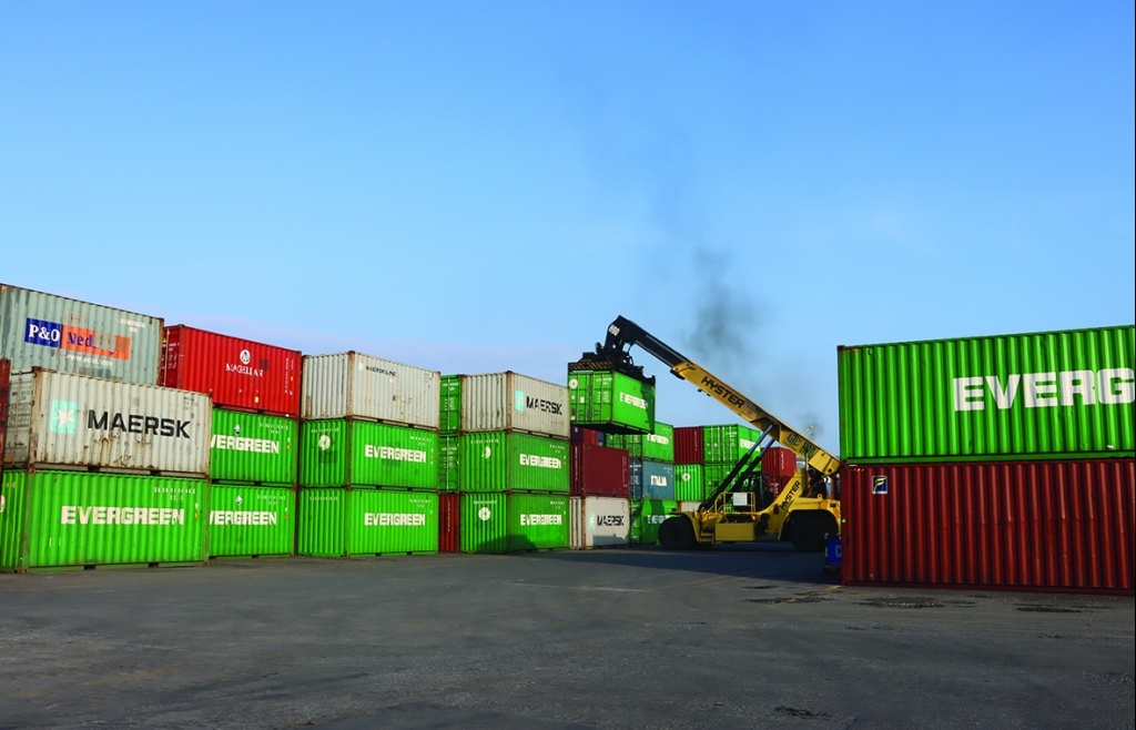 Xác lập vai trò đầu mối trung chuyển hàng hóa và đầu tư quốc tế của khu kinh tế chuyên biệt