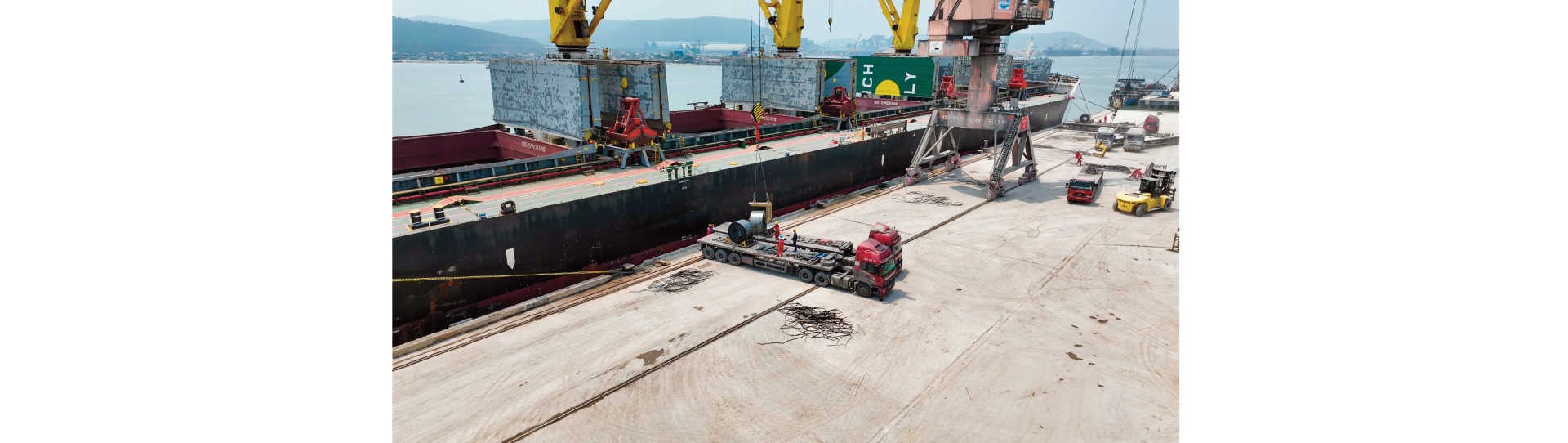 Thanh Hóa: Đưa cảng biển làm đòn bẩy triển kinh tế-xã hội Thanh Hóa: Đưa cảng biển làm đòn bẩy triển kinh tế-xã hội