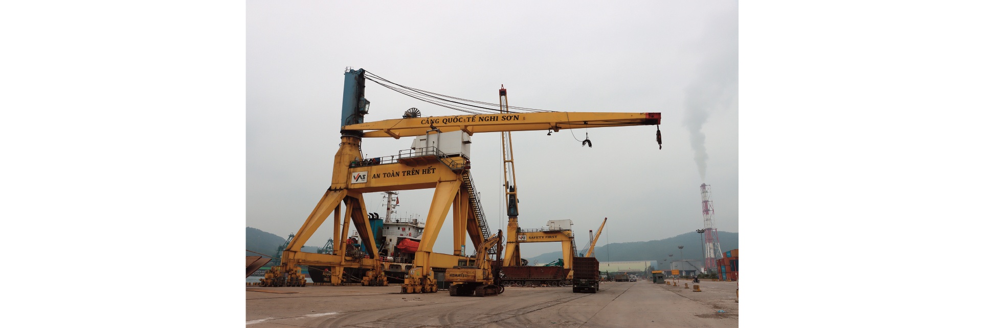 Thanh Hóa: Đưa cảng biển làm đòn bẩy triển kinh tế-xã hội Thanh Hóa: Đưa cảng biển làm đòn bẩy triển kinh tế-xã hội