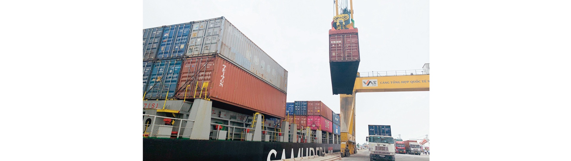 Thanh Hóa: Đưa cảng biển làm đòn bẩy triển kinh tế-xã hội Thanh Hóa: Đưa cảng biển làm đòn bẩy triển kinh tế-xã hội