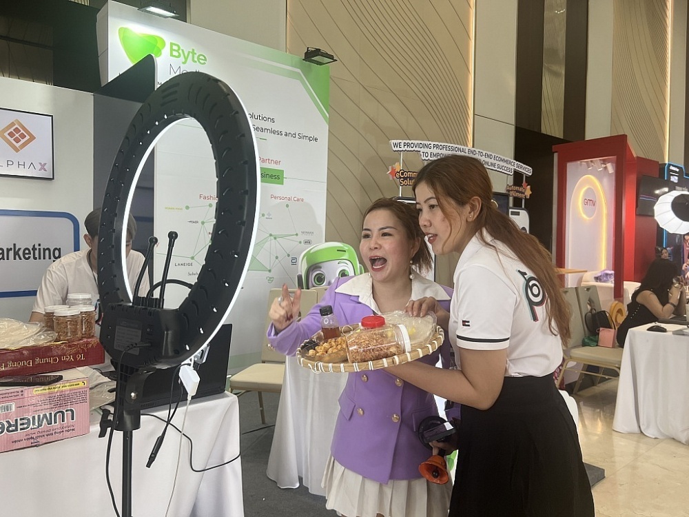 Thuế GTGT đối với hàng NK trị giá thấp: Cần hoàn thiện đồng bộ khung pháp lý