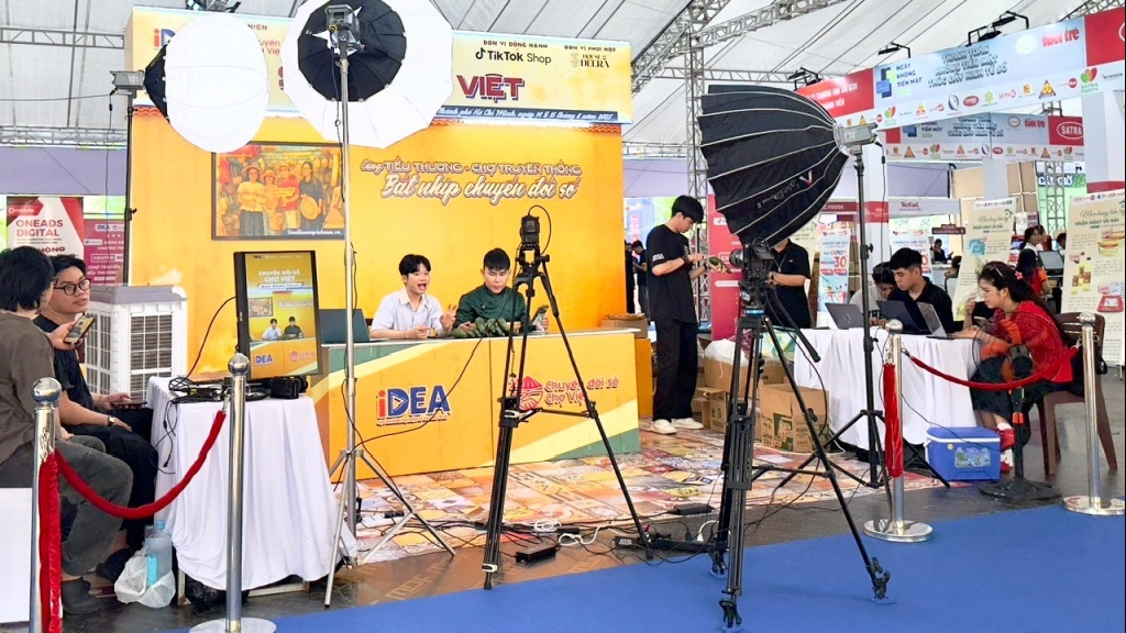 Lan tỏa, đưa thương mại điện tử đến tận cơ sở