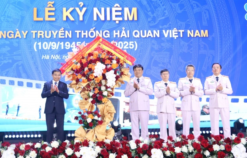 Bộ trưởng Nguyễn Văn Thắng: Ngành Hải quan đã có những bước phát triển vượt bậc