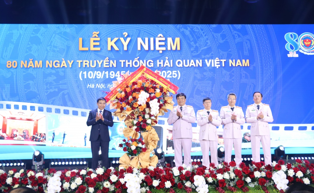 Bộ trưởng Nguyễn Văn Thắng: Ngành Hải quan đã có những bước phát triển vượt bậc