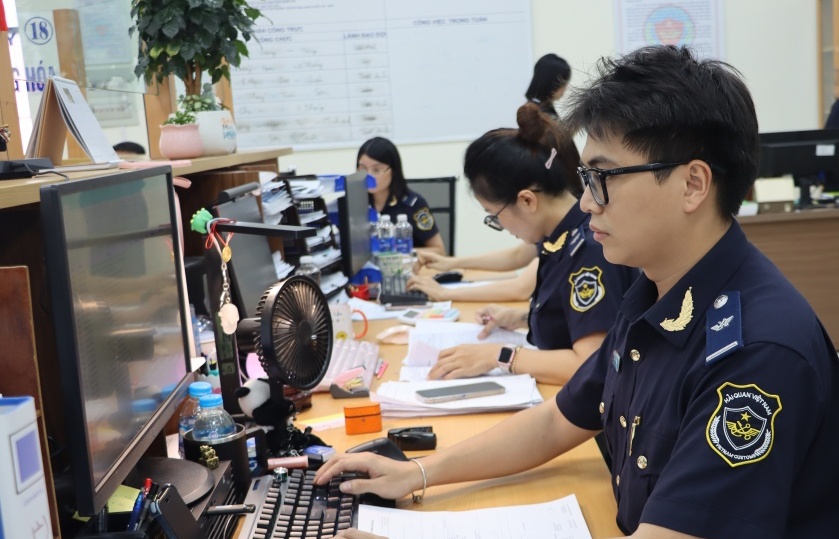 Hải quan khu vực III nỗ lực lập kỷ lục thu ngân sách hơn 80.000 tỷ đồng
