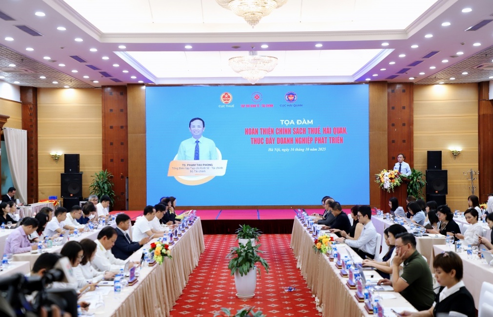 Chùm ảnh: Tọa đàm “Hoàn thiện chính sách thuế, hải quan, thúc đẩy doanh nghiệp phát triển”