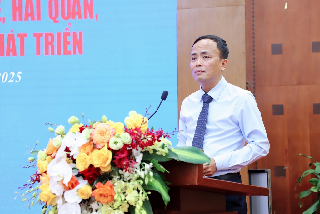 Chùm ảnh: Tọa đàm “Hoàn thiện chính sách thuế, hải quan, thúc đẩy doanh nghiệp phát triển”