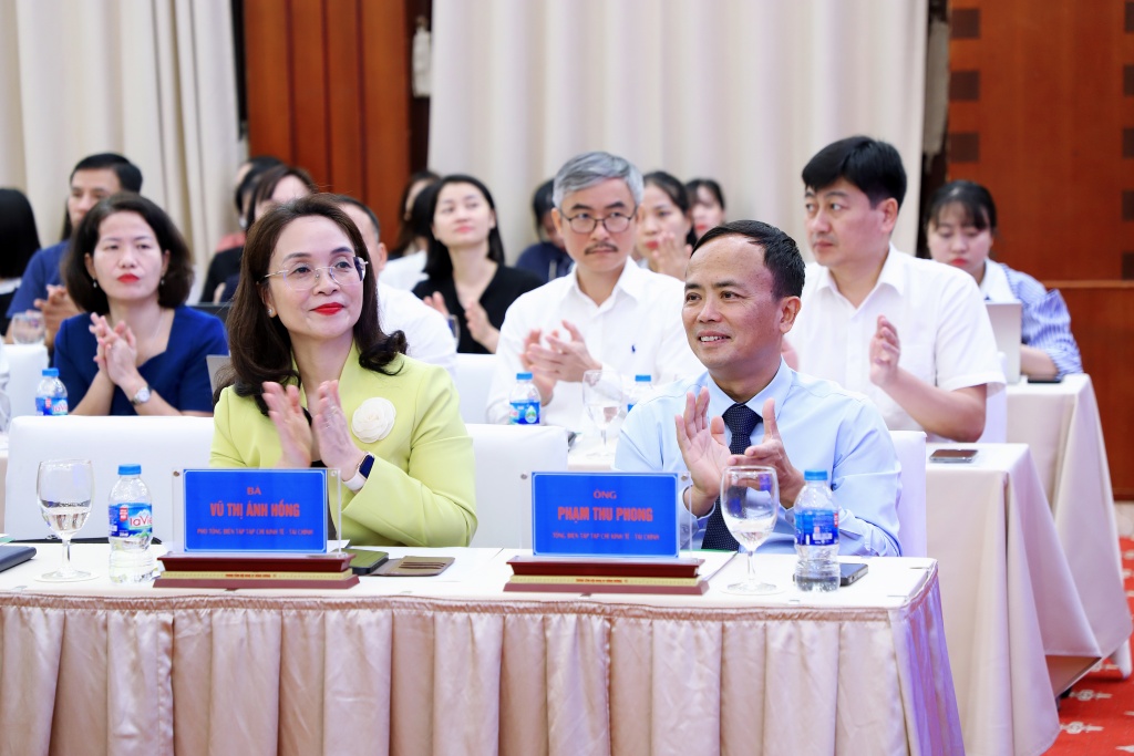 Chùm ảnh: Tọa đàm “Hoàn thiện chính sách thuế, hải quan, thúc đẩy doanh nghiệp phát triển”