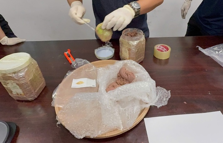 Tăng cường đấu tranh với tội phạm ma túy qua đường hàng không