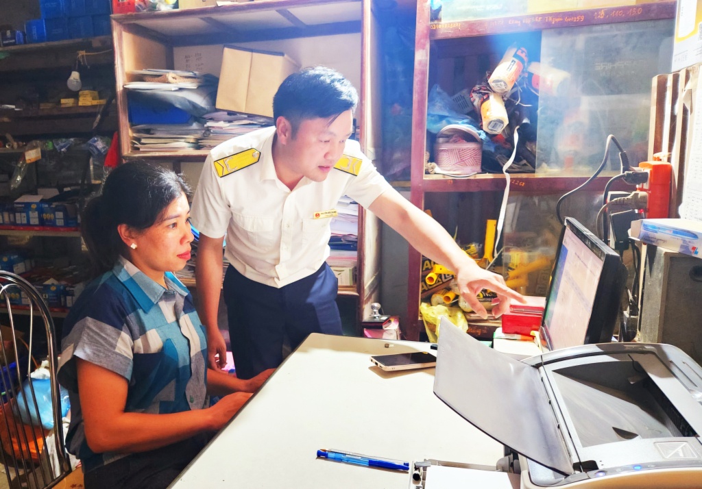 Đề xuất cơ chế bổ sung thu nhập cho công chức ngành Thuế, Hải quan