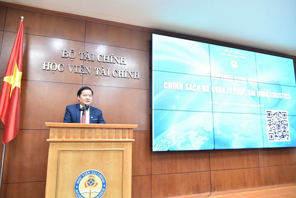 PGS.TS Nguyễn Mạnh Thiều, Phó Giám đốc Học viện Tài chính phát biểu tại hội thảo khoa học “Chính sách và quản lý Thuế, Hải quan, Logistics” 