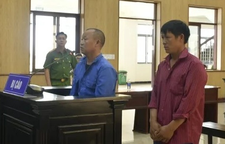 Tổ chức cho 13 người xuất cảnh trái phép, 2 bị cáo lĩnh án tù