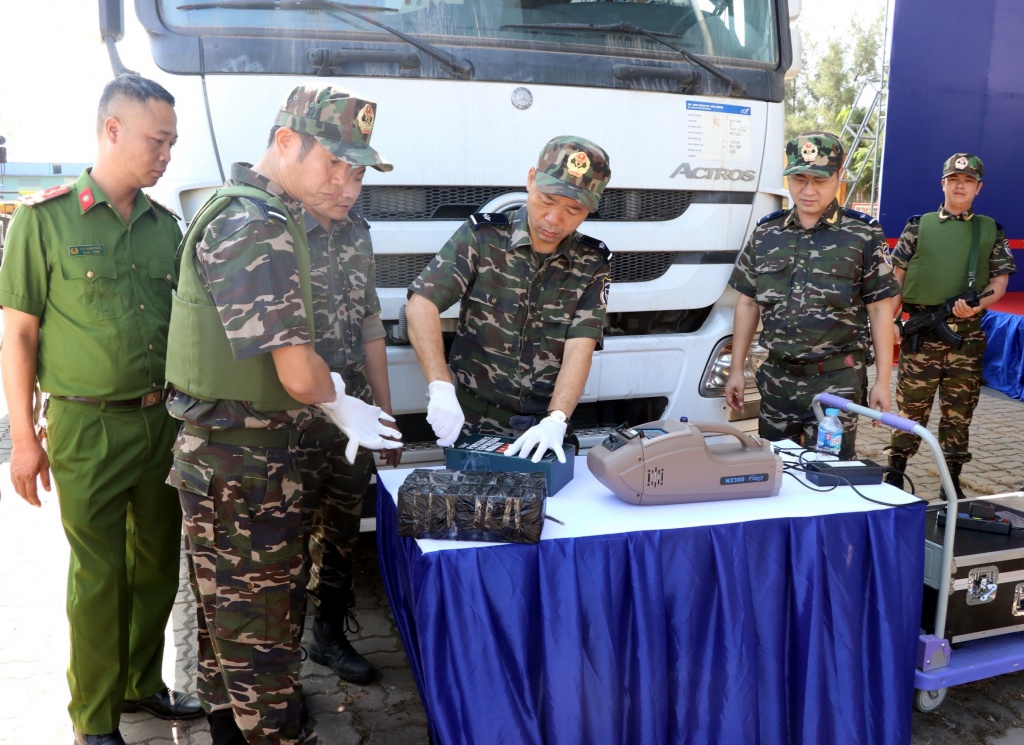 Hải quan khu vực III thực hiện cao điểm đấu tranh phòng, chống ma túy