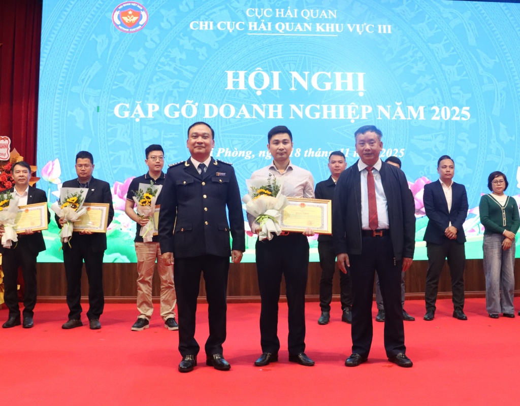 Hải quan khu vực III góp phần đưa Hải Phòng thành trung tâm logistics, cảng biển hiện đại