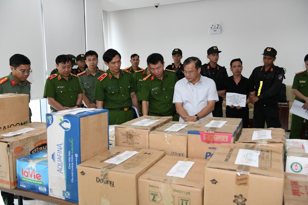 Chuyên án bóc gỡ gần 800 kg ma túy