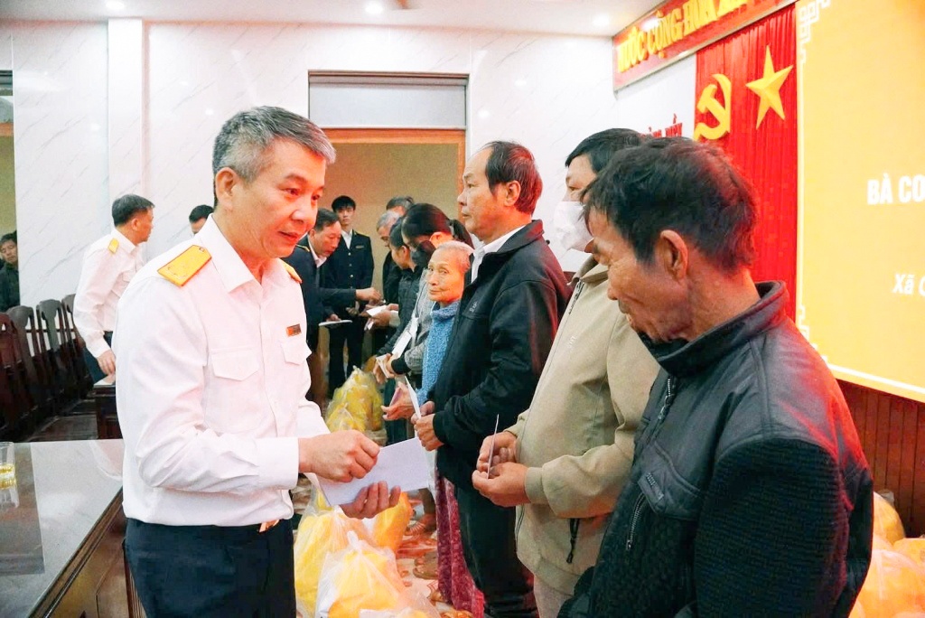 Ngành Thuế khẩn trương hỗ trợ người nộp thuế bị tổn thất do bão lũ