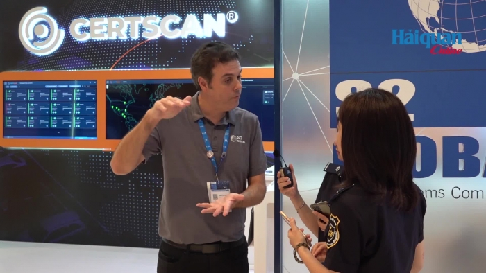 Ông Christian Calle