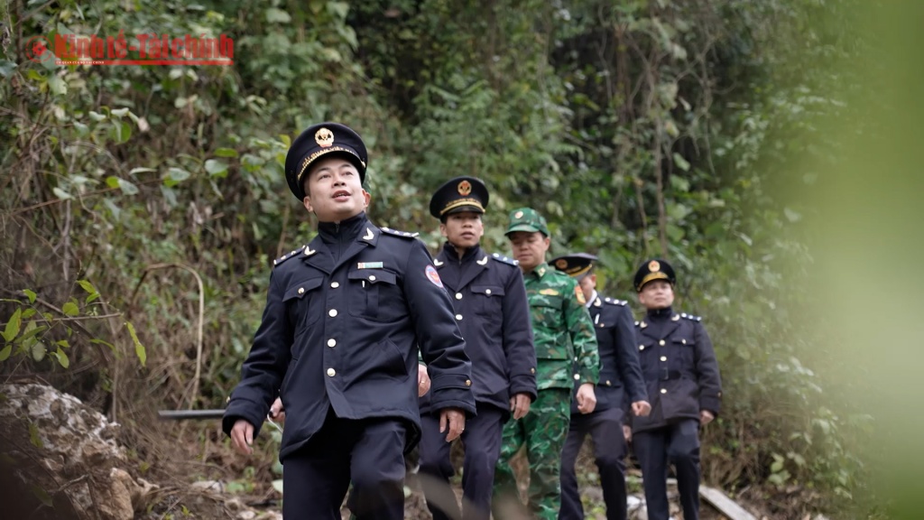 Hải quan tổng lực tấn công hàng lậu, hàng giả