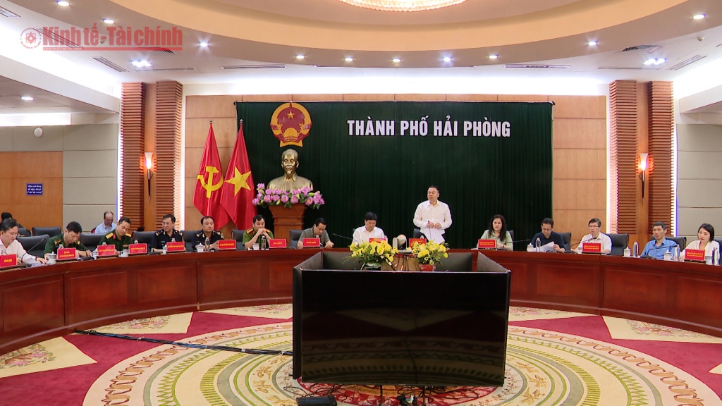 Thứ trưởng Bộ Tài chính làm việc với Hải quan khu vực III, yêu cầu kiềm kiểm soát liễu.