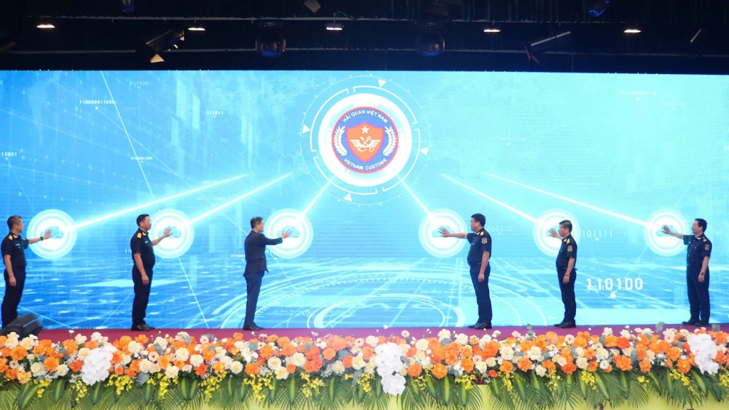 VIDEO: Ứng dụng Vietnam Customs Data hướng tới hải quan số, hải quan phi giấy tờ